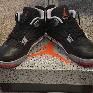 Jordan 4 Retro Bred - Black and Red Sneakers for Men